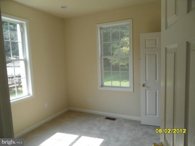 3807 Fairhope Road Woodbridge, VA 22193 - Photo 12 of 19 Bedroom