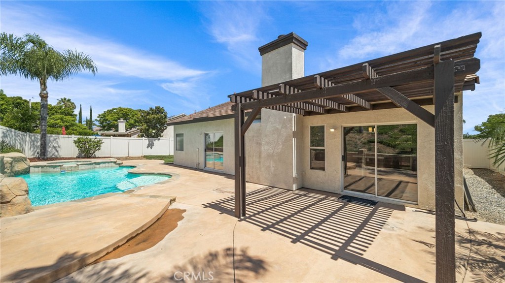 1318 Baldwin Drive Corona, CA 92881 - Photo 29 of 35