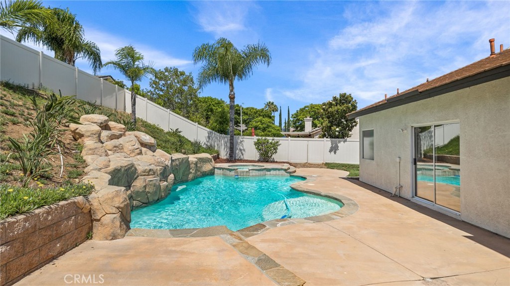 1318 Baldwin Drive Corona, CA 92881 - Photo 30 of 35