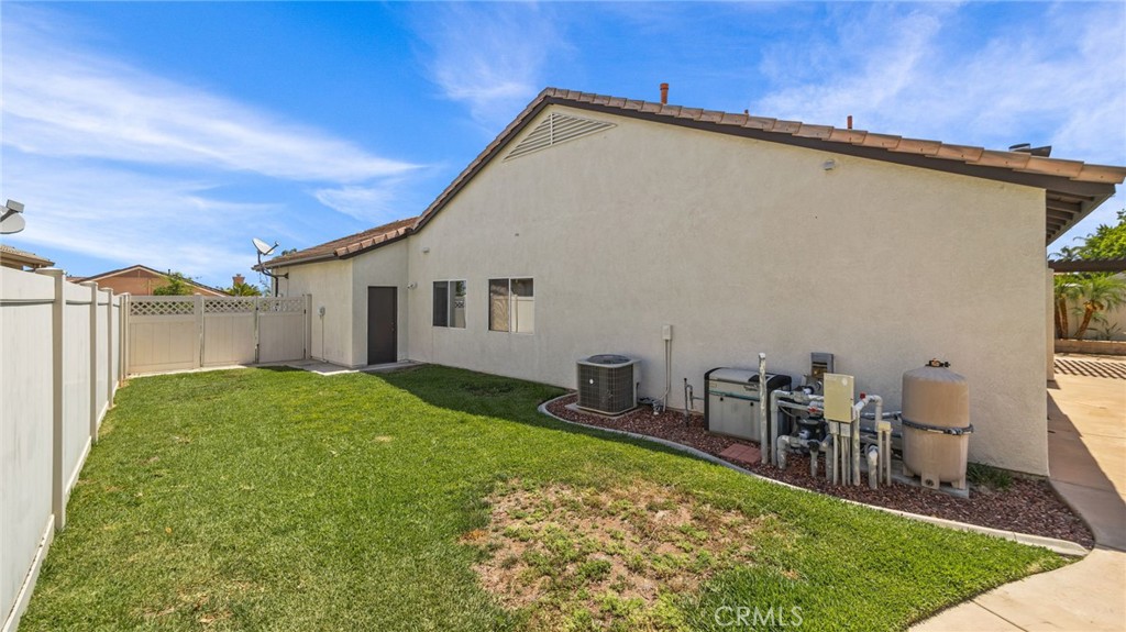 1318 Baldwin Drive Corona, CA 92881 - Photo 33 of 35