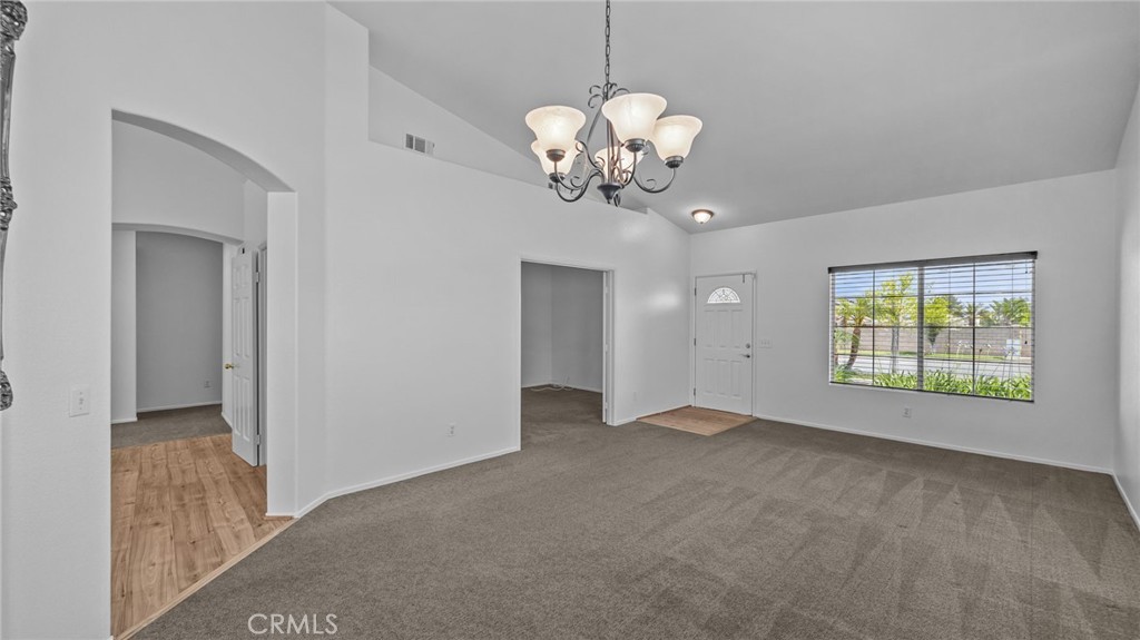 1318 Baldwin Drive Corona, CA 92881 - Photo 5 of 35