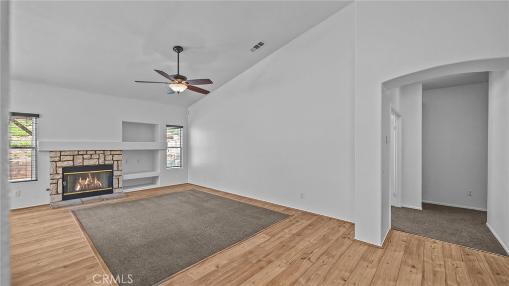 1318 Baldwin Drive Corona, CA 92881 - Photo 9 of 35