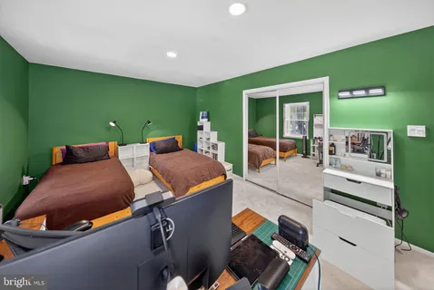 $569,000 | 941 Paulsboro Drive, Rockville, MD 20850