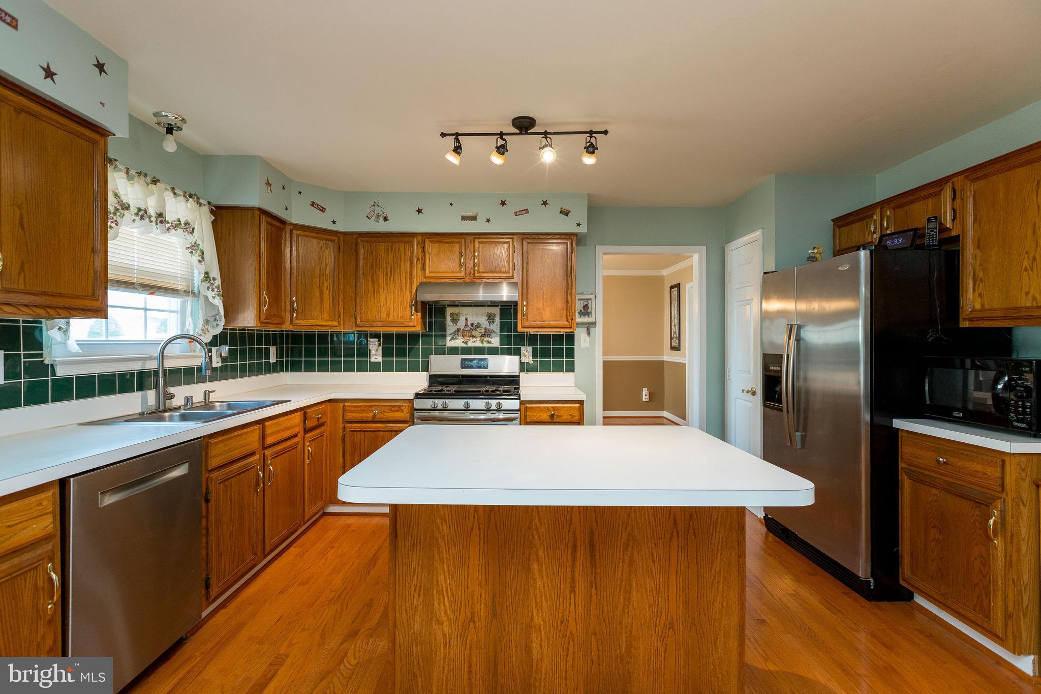 622 Hunting Ridge Drive Frederick, MD 21703 - Photo 5 of 35 Gallery Image 5