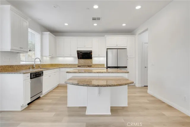 $3,600 | 751 Huron Place, Claremont, CA 91711