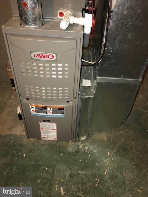 24 Lynbrook Road Wilmington, DE 19804 - Photo 32 of 38 Newer Lennox Heater