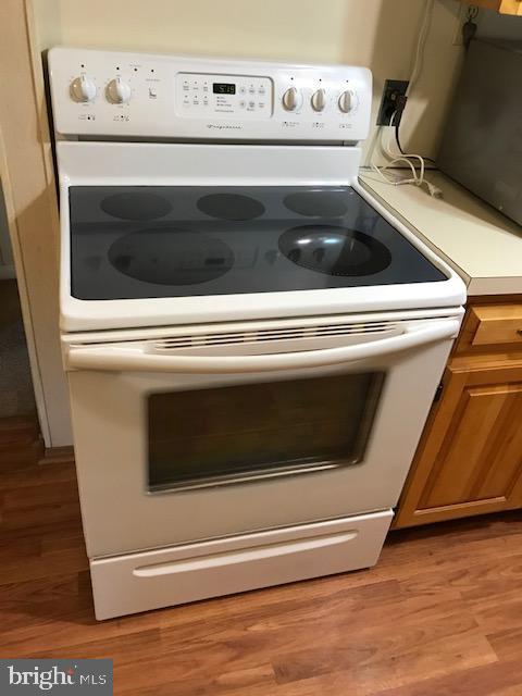 24 Lynbrook Road Wilmington, DE 19804 - Photo 36 of 38 5 Burner Electric Range Included