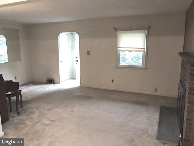 24 Lynbrook Road Wilmington, DE 19804 - Photo 6 of 38 Another View of Living Room