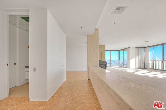 $8,000,619 | 9255 Doheny Road, Unit 2406, West Hollywood, CA 90069