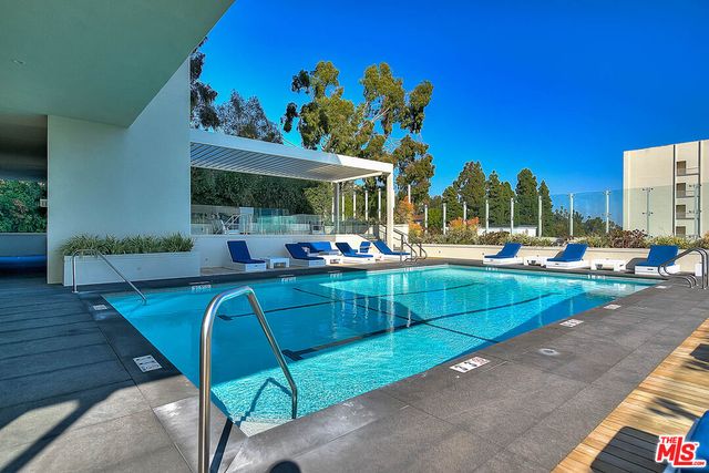$8,000,619 | 9255 Doheny Road, Unit 2406, West Hollywood, CA 90069