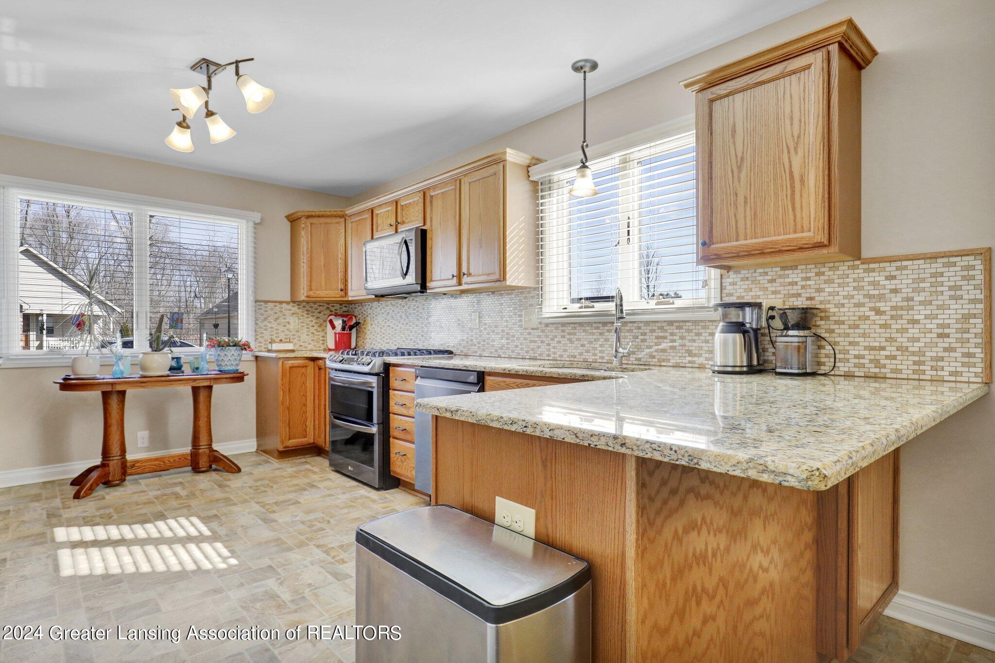11469 Windmill Pointe, Unit 43 Clio, MI 48420 - Photo 13 of 29 16-web-or-mls-Open Ended Media-16 (2)