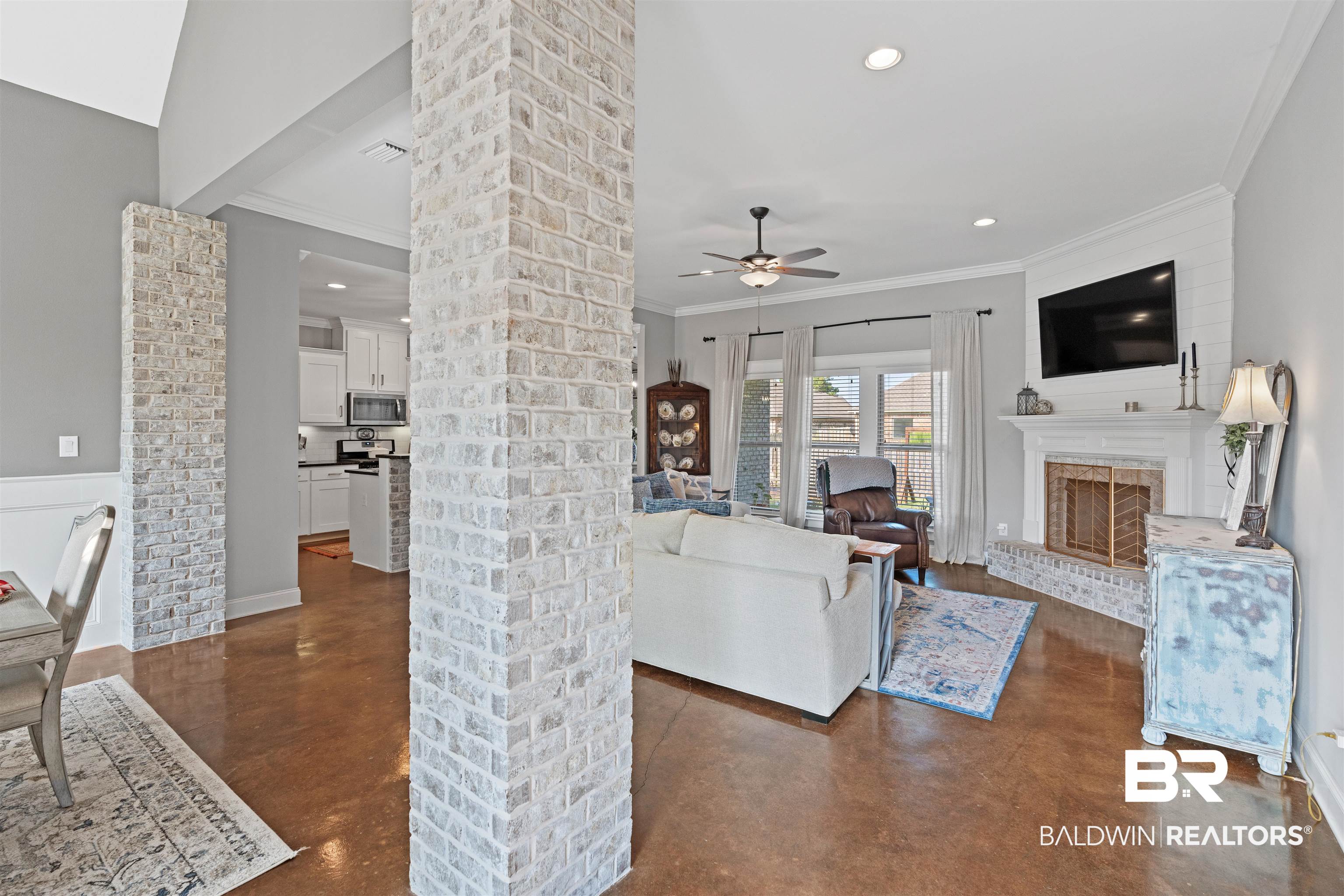 27049 Allenbrook Court Daphne, AL 36526 - Photo 5 of 39 Living Room