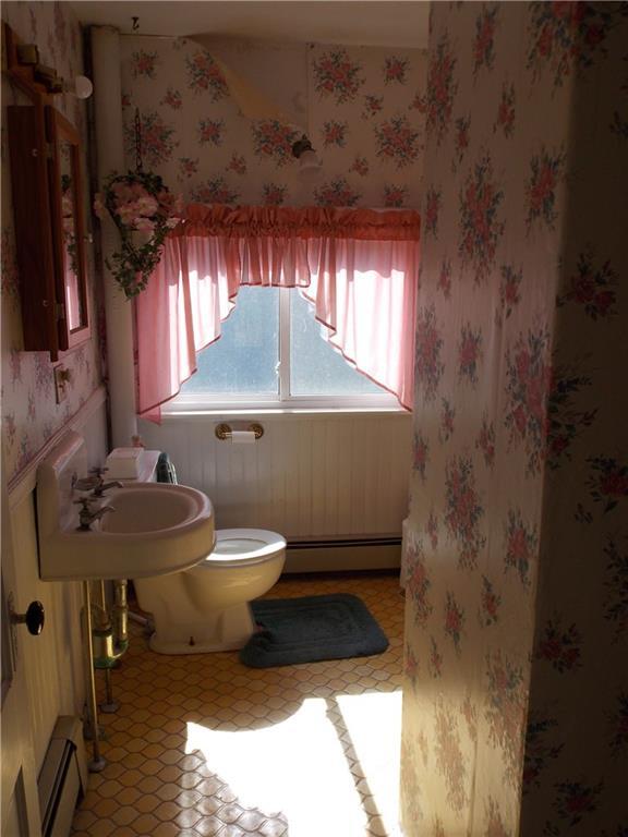 107 Spring Street Dexter, ME 04930 - Photo 33 of 43 Upstairs bathroom