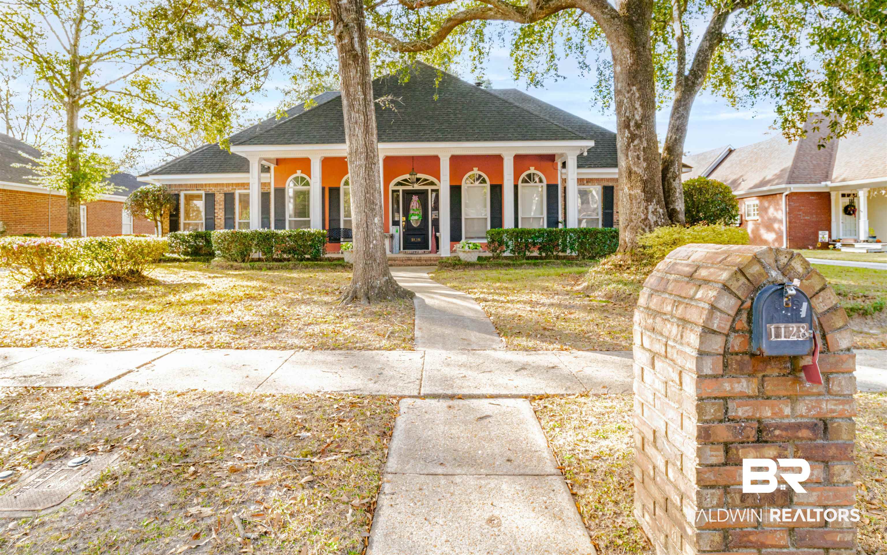 1128 Southern Way Court Mobile, AL 36609 - Photo 3 of 35