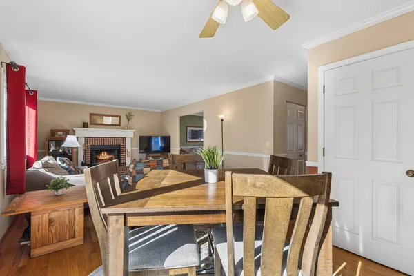 $399,000 | 701 Carriage Hill Road, Island Lake, IL 60042