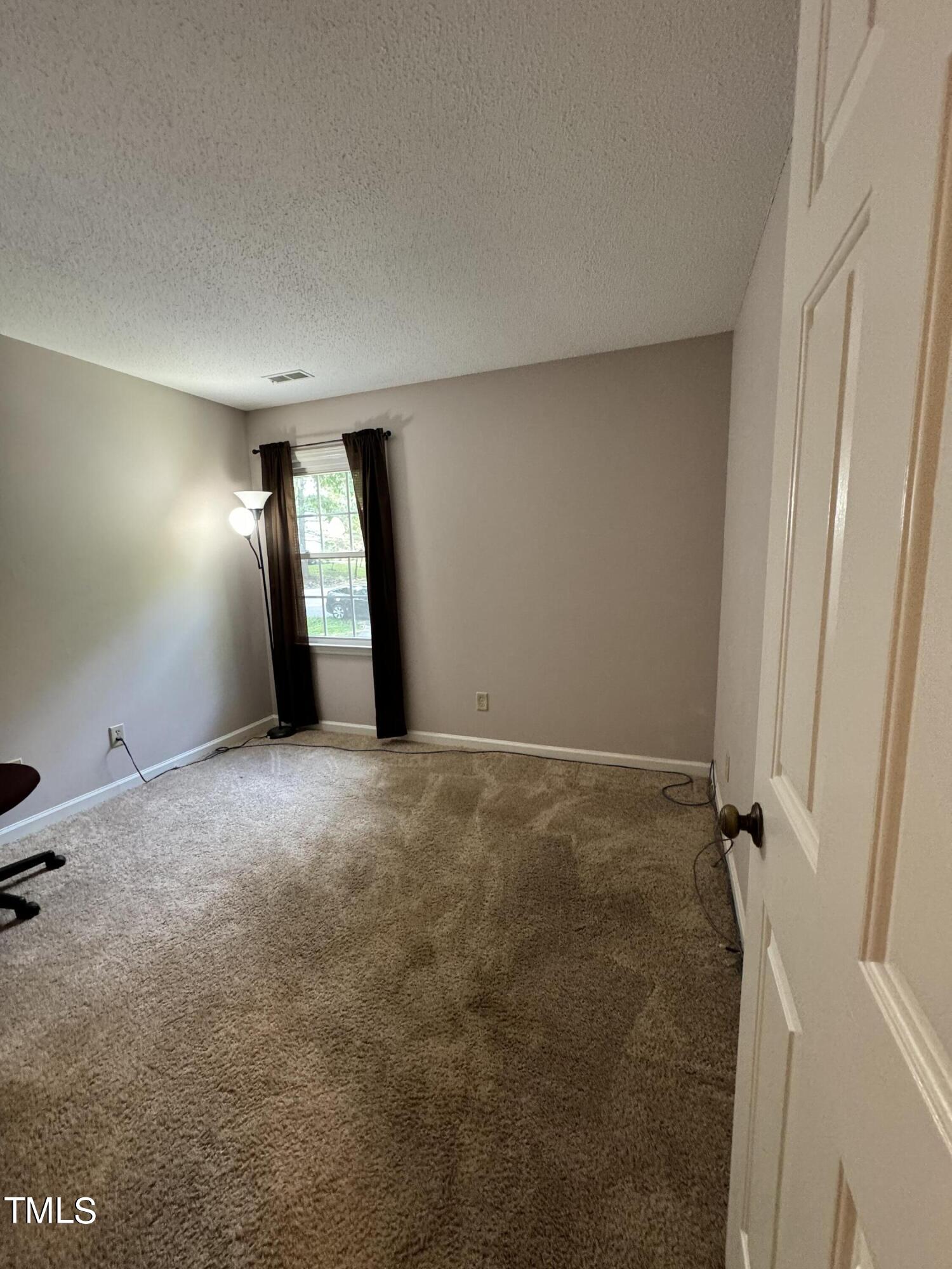4300 Labrador Drive Raleigh, NC 27616 - Photo 11 of 16 IMG_2512