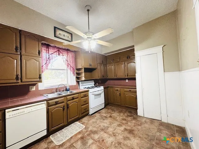 $478,500 | 740 Old Georgetown Road, Gatesville, TX 76528