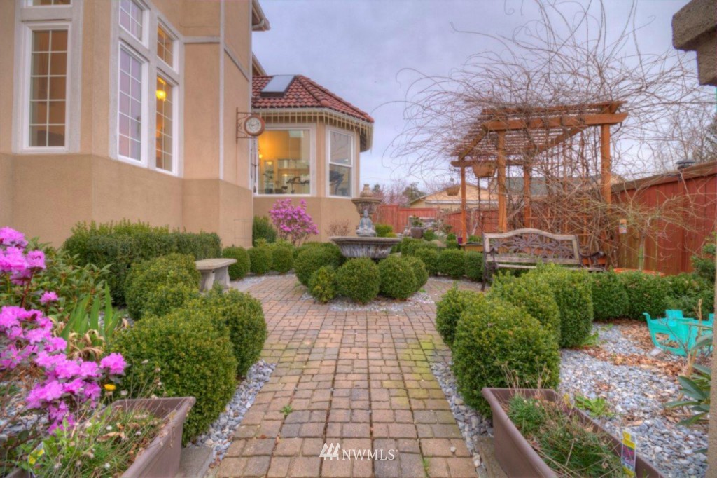 6144 South Langston Road Seattle, WA 98178 - Photo 2 of 21 Gallery Image 2