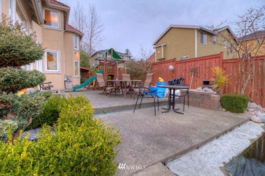 6144 South Langston Road Seattle, WA 98178 - Photo 3 of 21 Gallery Image 3