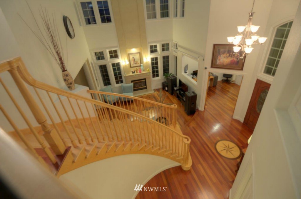 6144 South Langston Road Seattle, WA 98178 - Photo 5 of 21 Gallery Image 5
