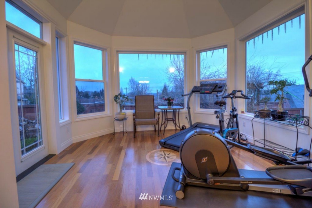 6144 South Langston Road Seattle, WA 98178 - Photo 9 of 21 Gallery Image 9