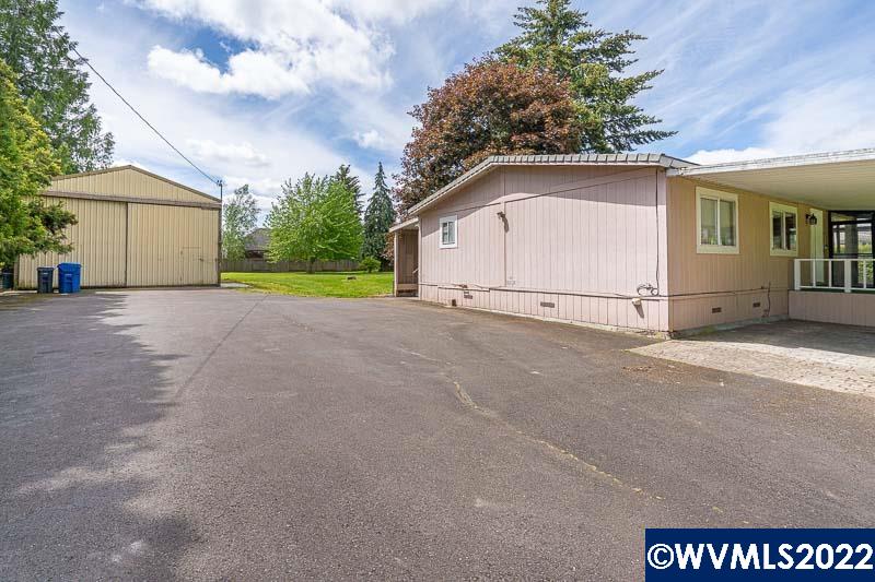 1350 Barnick Road Northeast Keizer, OR 97303 - Photo 6 of 39 Gallery Image 6