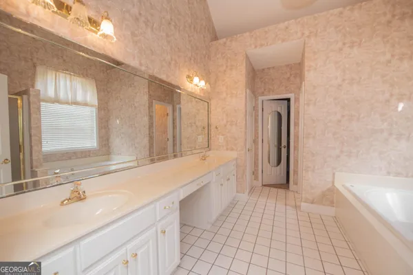 $387,500 | 503 Victoria Circle, Warner Robins, GA 31088