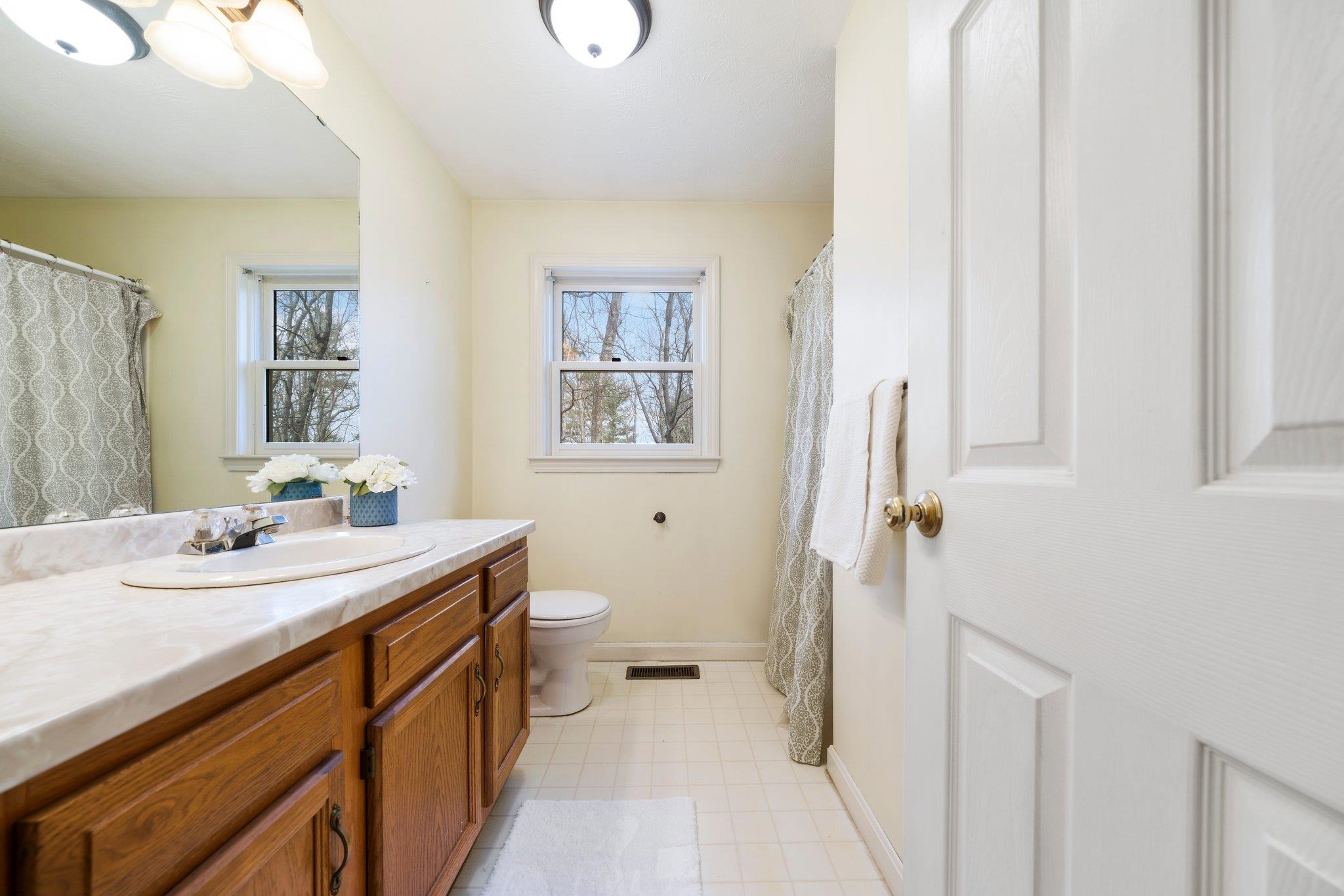 17 Hope Hill Road Derry, NH 03038 - Photo 23 of 36