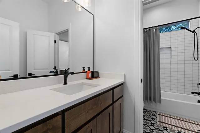 $569,900 | 2027 Feather Lane, Weatherford, TX 76088