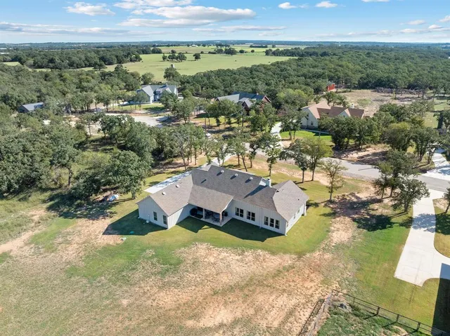 $569,900 | 2027 Feather Lane, Weatherford, TX 76088