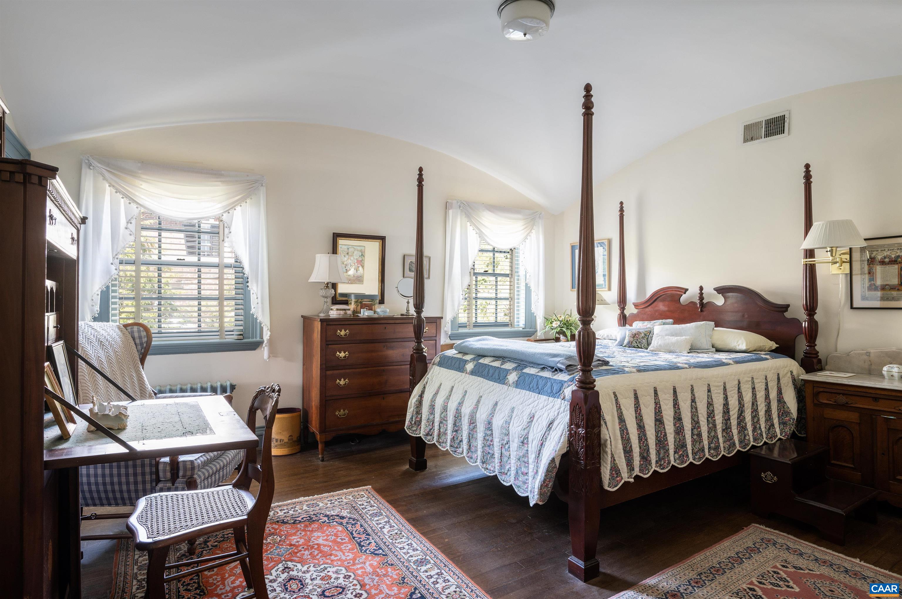 933 Rugby Road Charlottesville, VA 22903 - Photo 12 of 22 Gallery Image 12