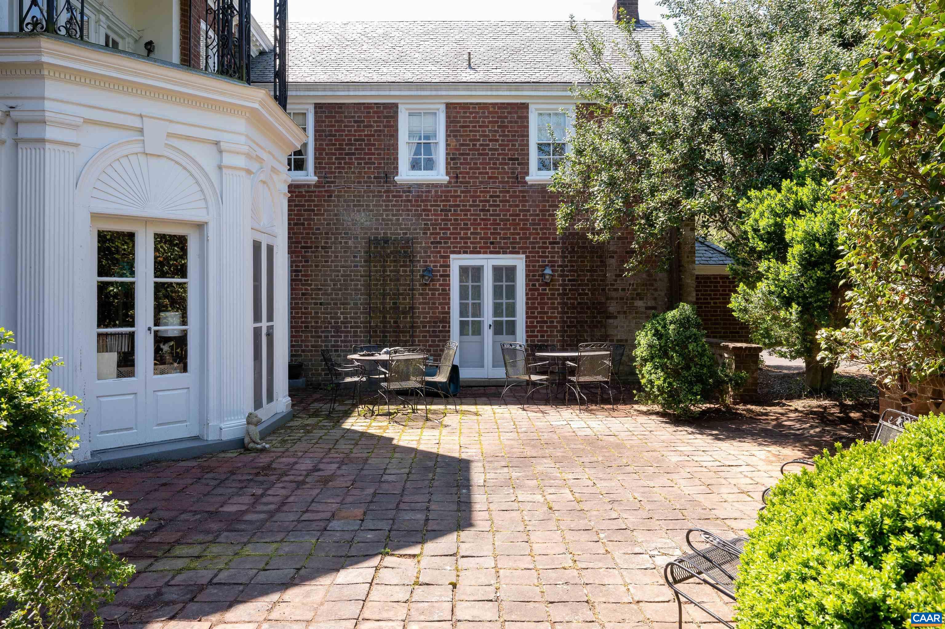 933 Rugby Road Charlottesville, VA 22903 - Photo 16 of 22 Gallery Image 16