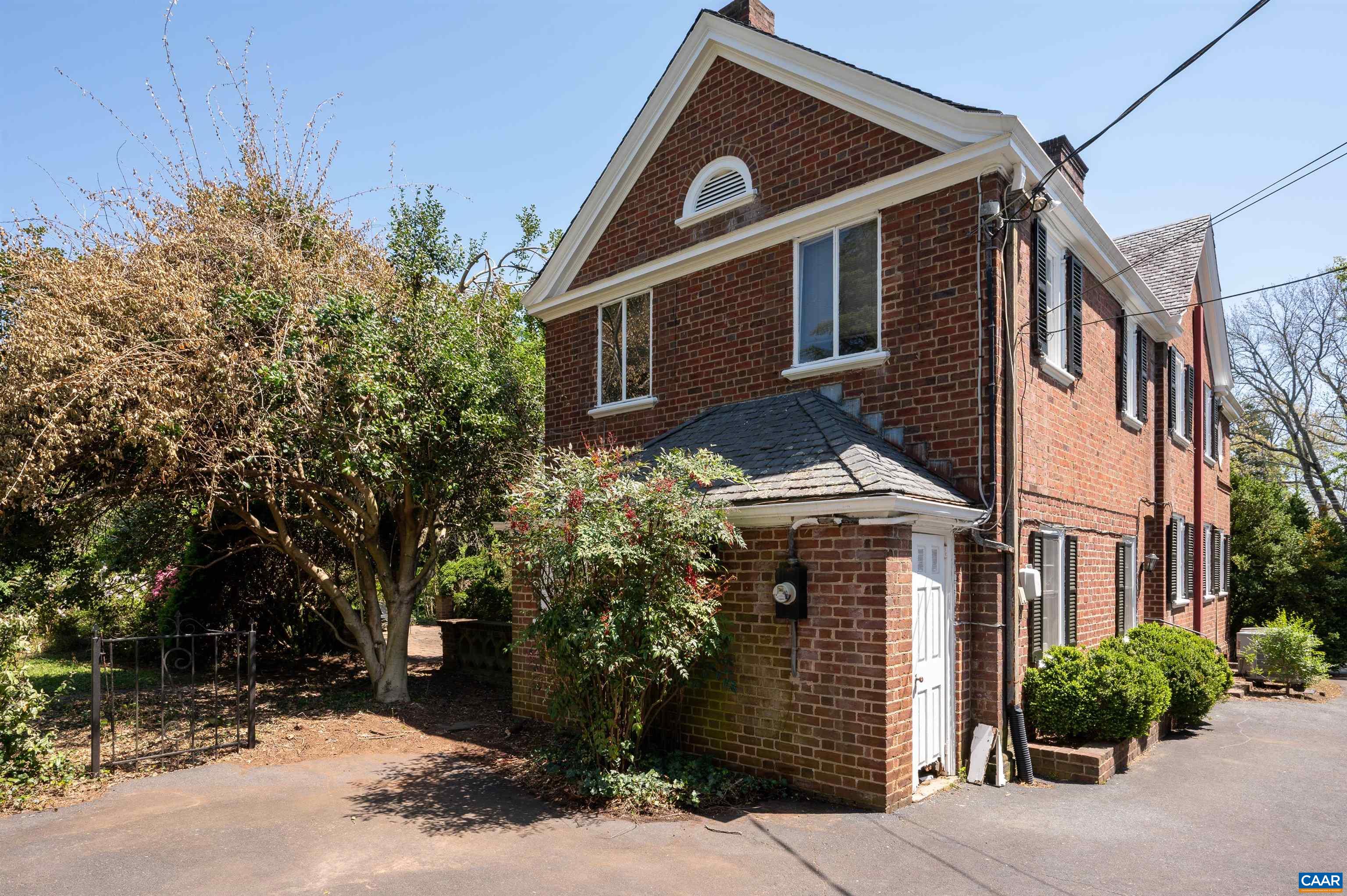 933 Rugby Road Charlottesville, VA 22903 - Photo 19 of 22 Gallery Image 19