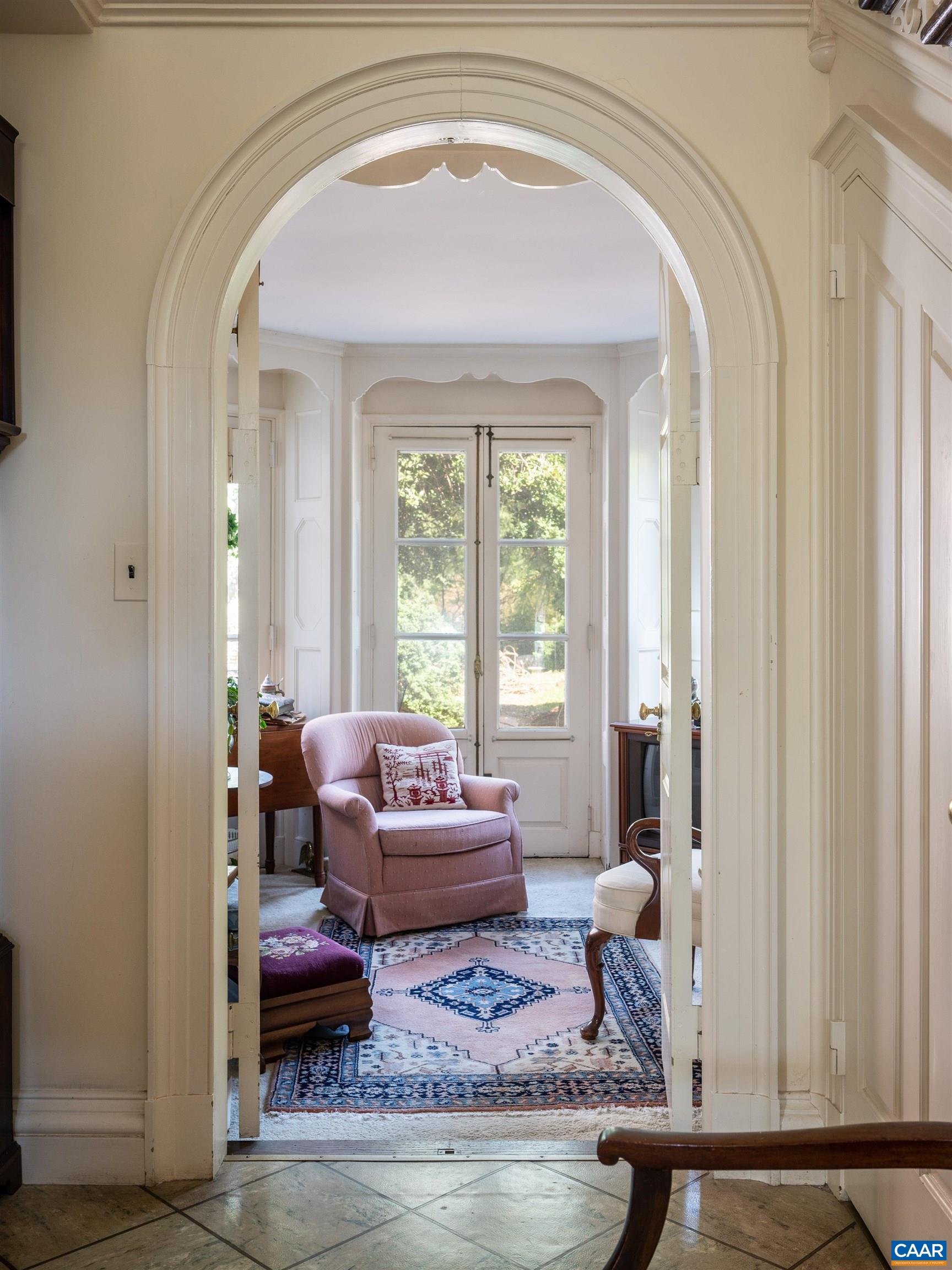 933 Rugby Road Charlottesville, VA 22903 - Photo 6 of 22 Gallery Image 6