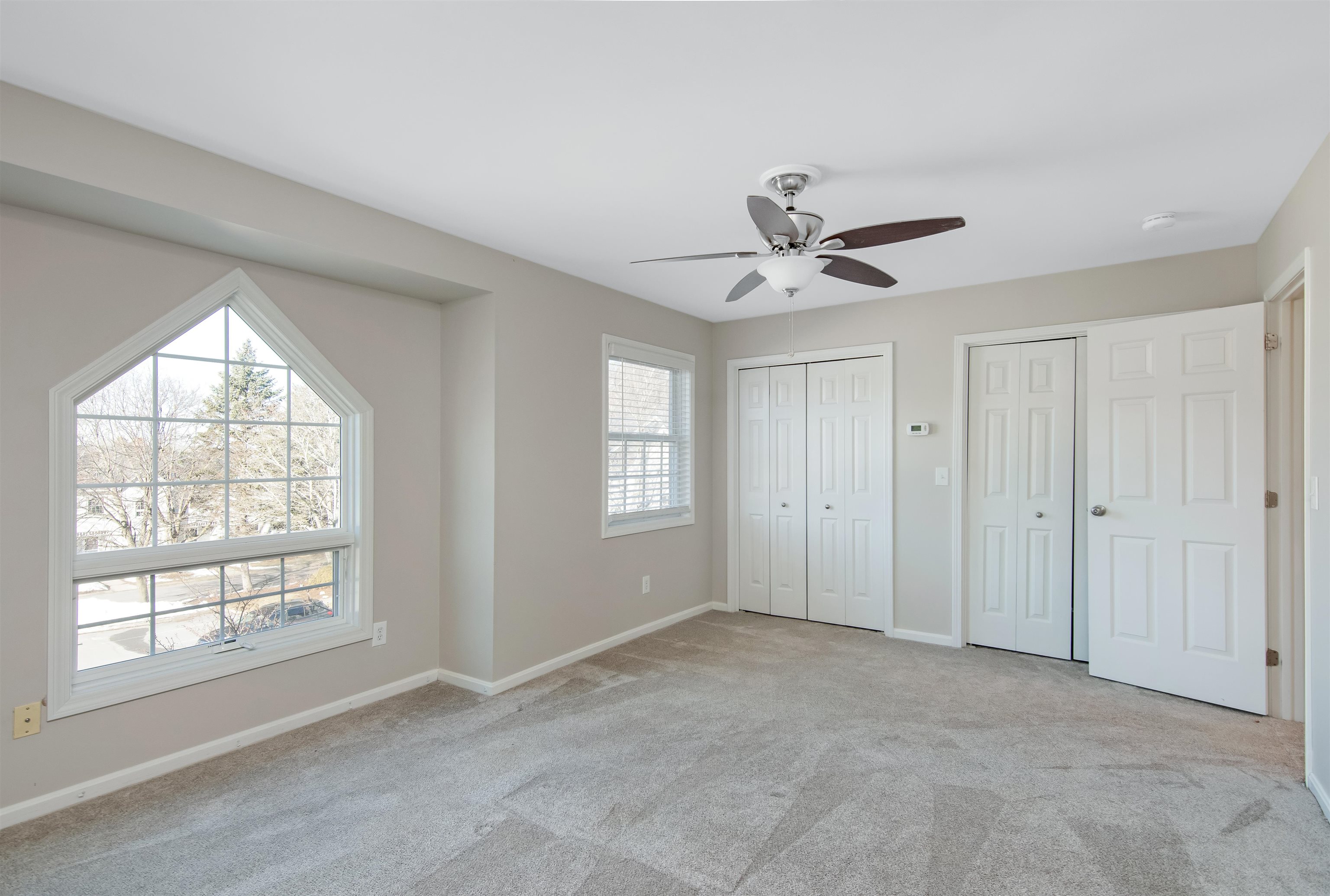 33 Harbor View Road, Unit 1204 South Burlington, VT 05403 - Photo 18 of 23 Gallery Image 18