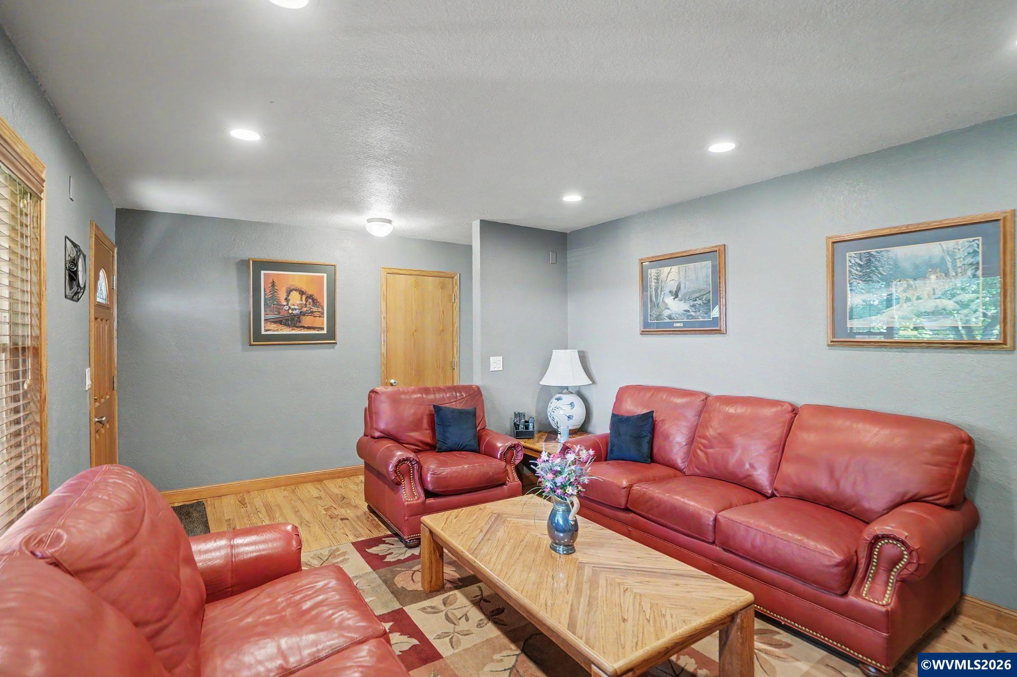 4920 Jones Road Southeast Salem, OR 97302 - Photo 8 of 43