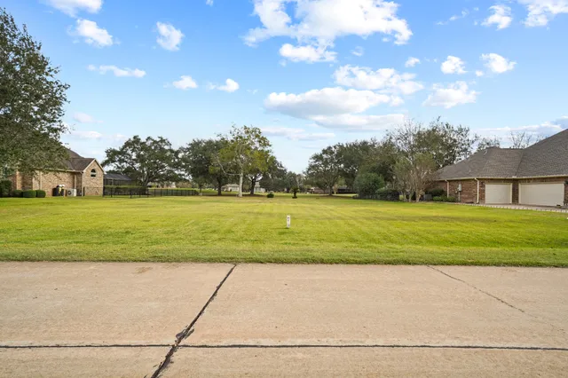 a view of outdoor space with city view