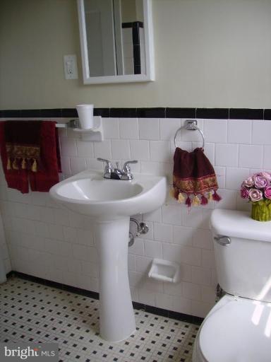 4256 Flowerton Road Baltimore, MD 21229 - Photo 8 of 16 Bath #1