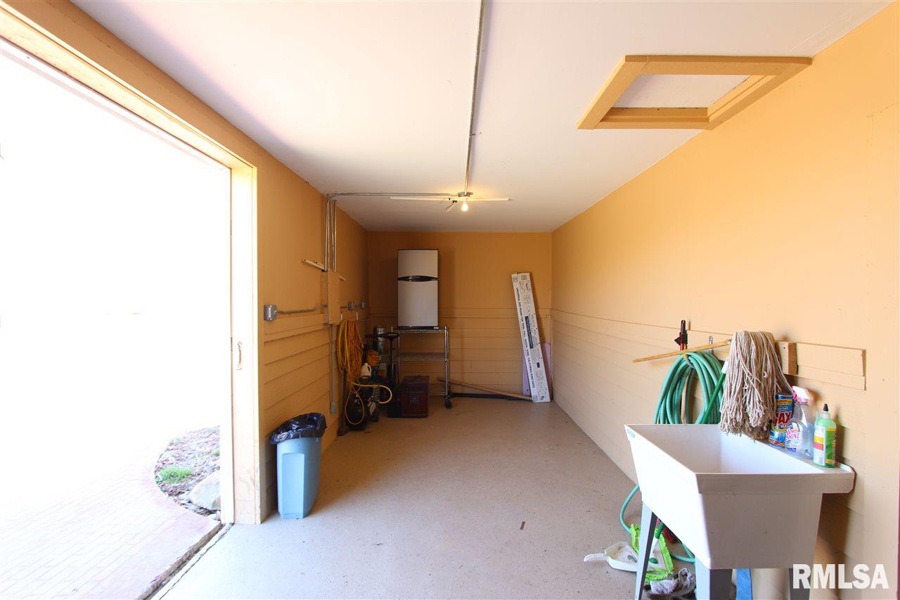 912 North Stambaugh Road Astoria, IL 61501 - Photo 13 of 15 Gallery Image 13