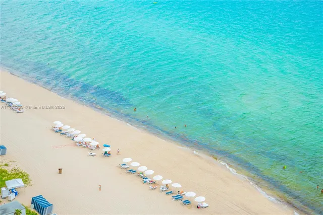 $20,000 | 15811 Collins Avenue, Unit 1702, Sunny Isles Beach, FL 33160