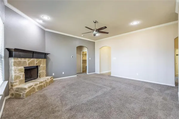 $2,600 | 637 Peach Lane, Burleson, TX 76028