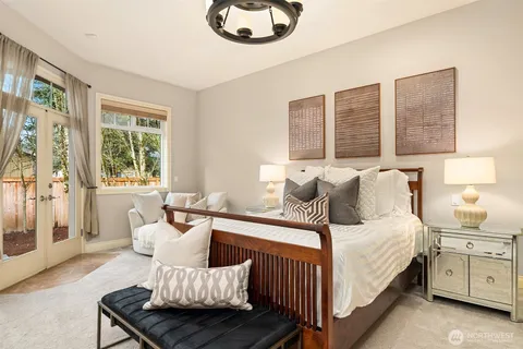 $3,828,000 | 2411 98th Avenue Northeast, Clyde Hill, WA 98004