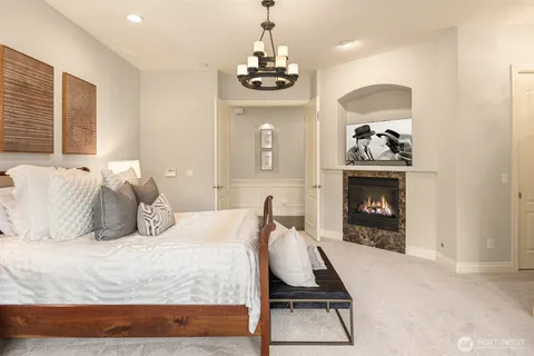 $3,828,000 | 2411 98th Avenue Northeast, Clyde Hill, WA 98004