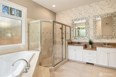 $3,828,000 | 2411 98th Avenue Northeast, Clyde Hill, WA 98004