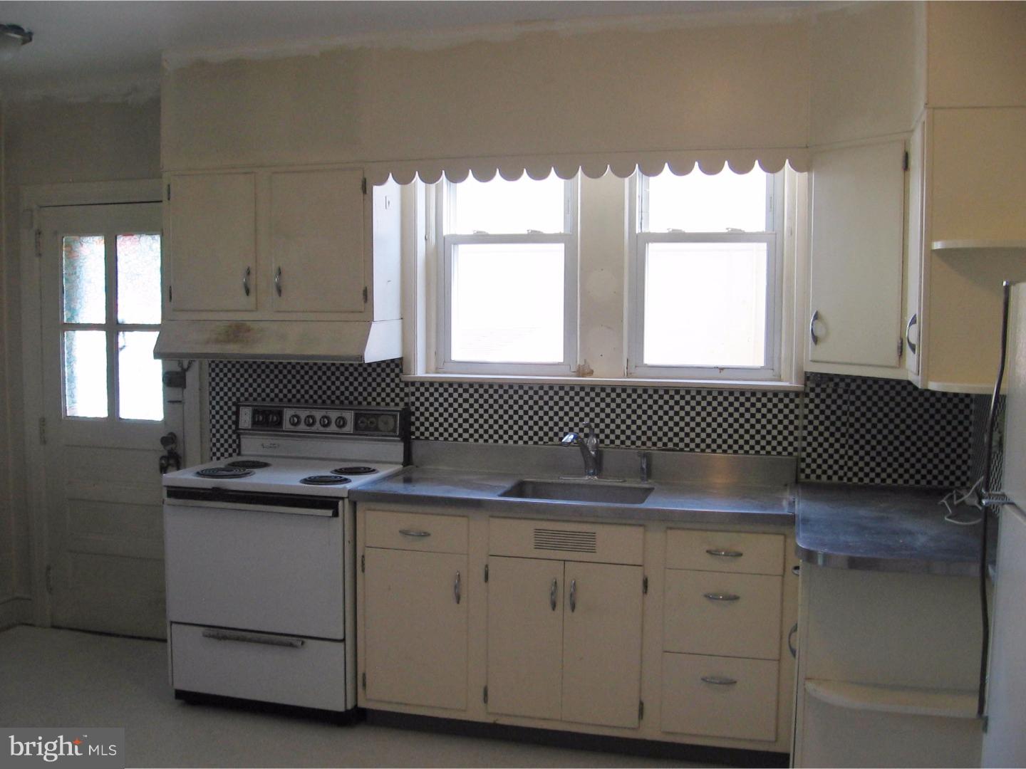 1907 East Marshall Road Lansdowne, PA 19050 - Photo 12 of 25 Gallery Image 12