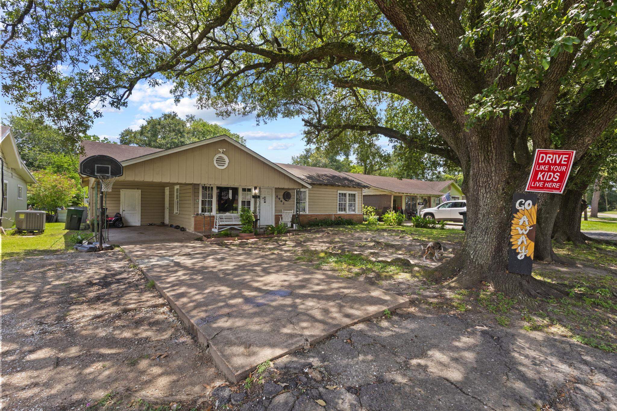 4965 Park Street Beaumont, TX 77705 - Photo 2 of 27