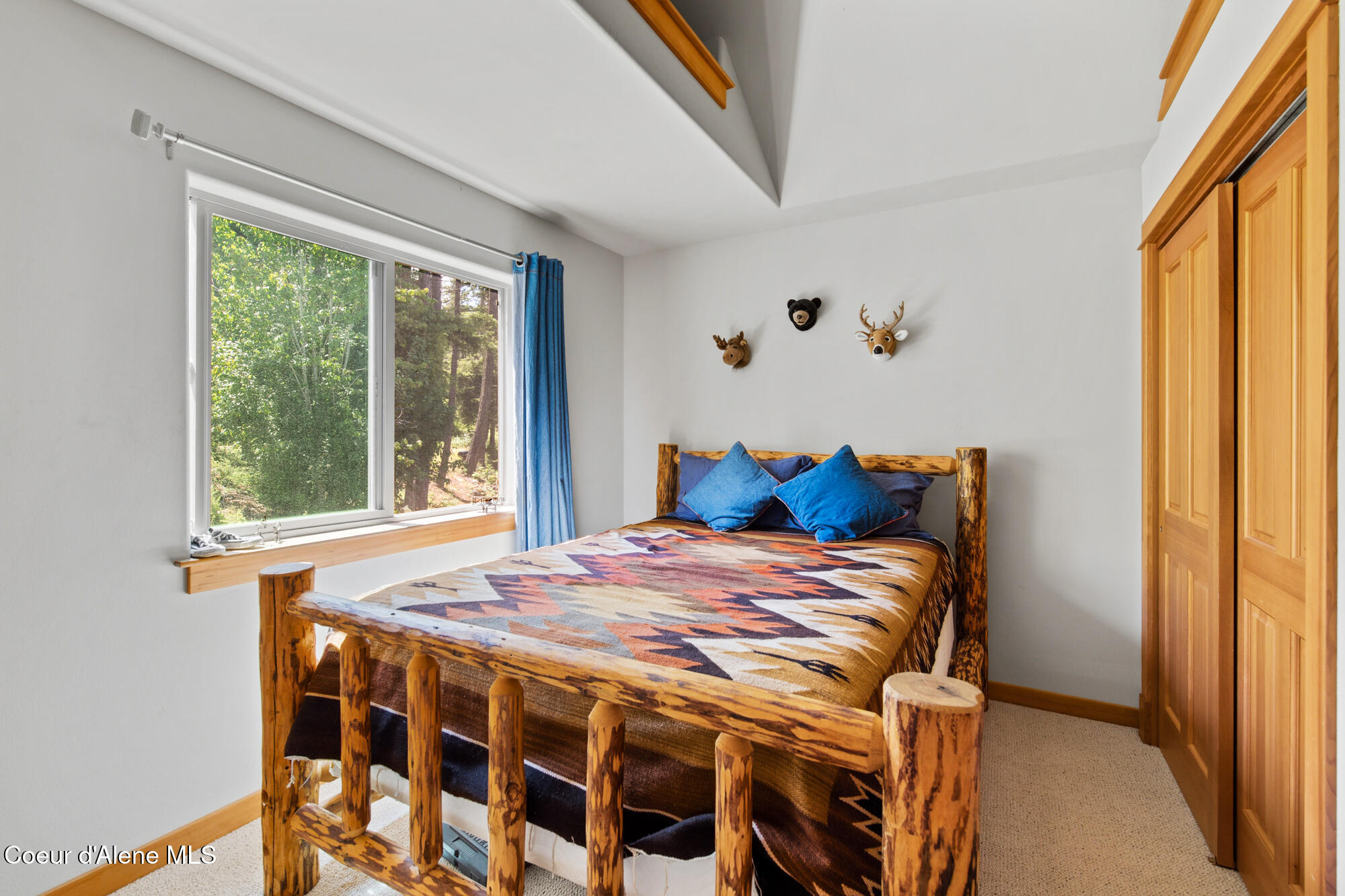 511 South Camp Bay Road Sagle, ID 83860 - Photo 50 of 64 34.bedroom3