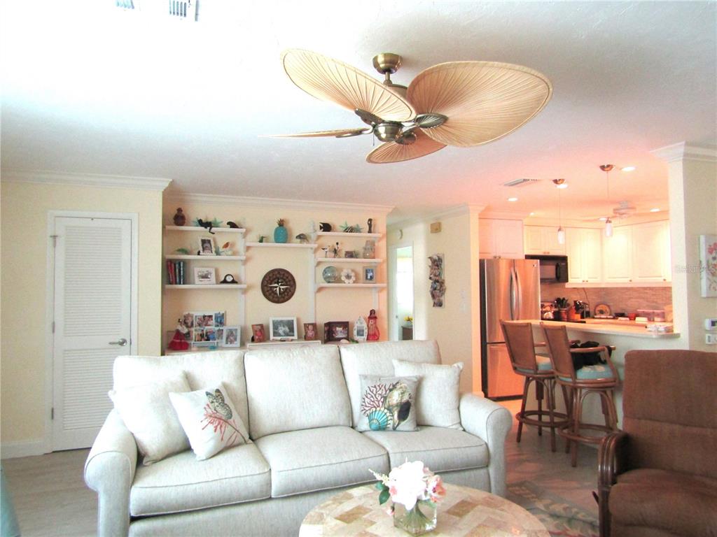 4700 Greencroft Road Sarasota, FL 34235 - Photo 6 of 26