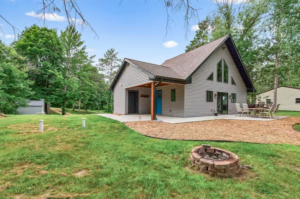 $390,000 | 342 Paulsen Lake Court, Osceola, WI 54020