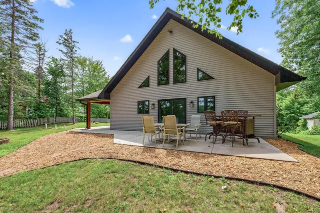 $390,000 | 342 Paulsen Lake Court, Osceola, WI 54020